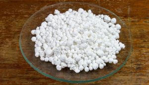 What does calcium chloride taste like? 